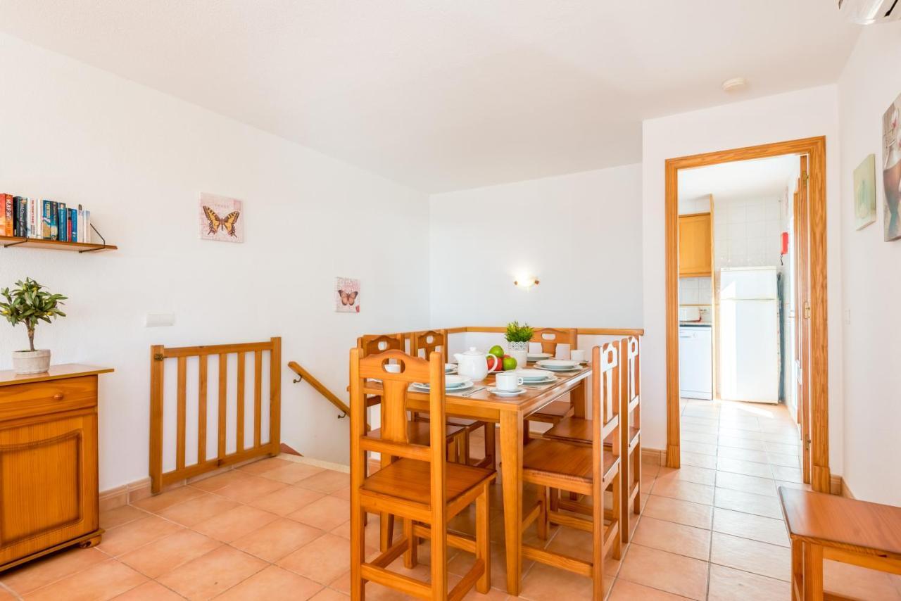 Cati Villa *