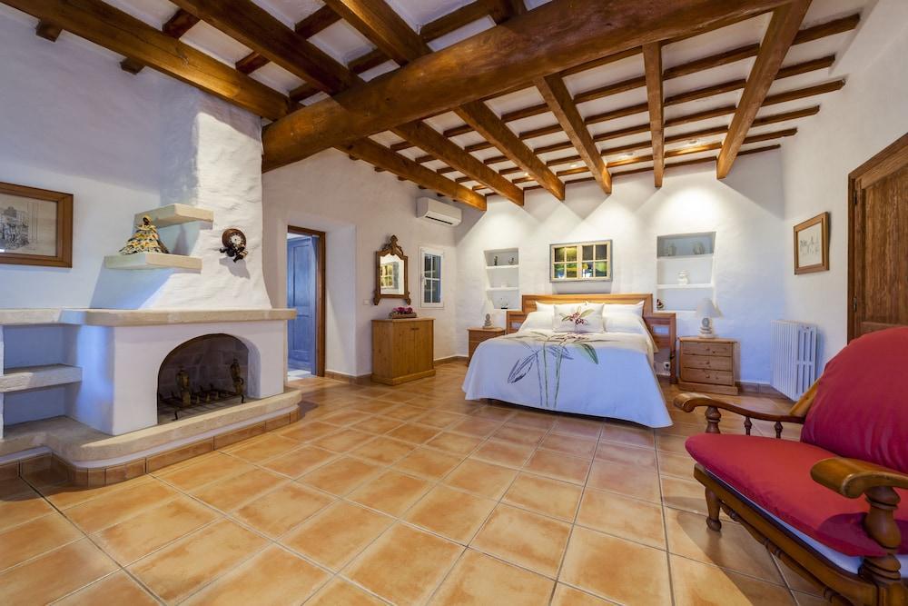 Casa rural Ses Cuarterades *