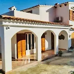 Los Caballos Villa