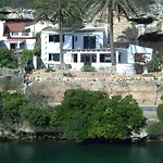 Preciosa Casa En Primera Linea Del Mar