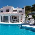 Strandnahe Villa German Mit Grosser Poolterrasse