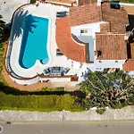 Strandnahe Villa German Mit Grosser Poolterrasse
