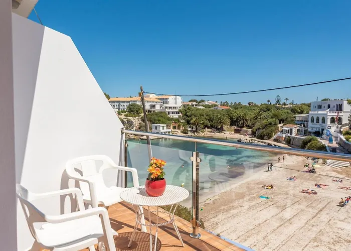 5 Soles 3 Bedroom Apartment, Santandria