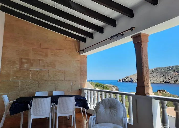 Pueblo De Fornells. Tramuntana, 37 2º