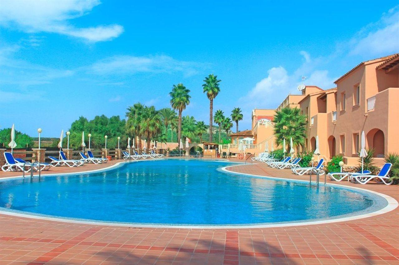 Hotel Arenas De Son Bou