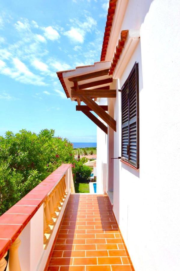 Zodiac Acuario Villa *