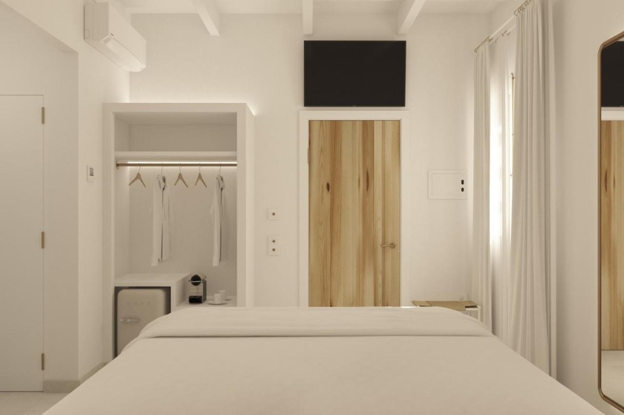 Hotel Llonga's 7th