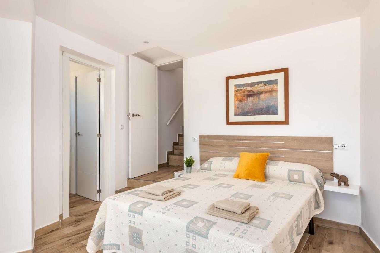 5 Soles 3 Bedroom Apartment, Santandria