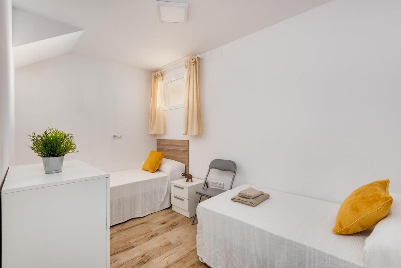 5 Soles 3 Bedroom Apartment, Santandria * Cala Santandria (Menorca)