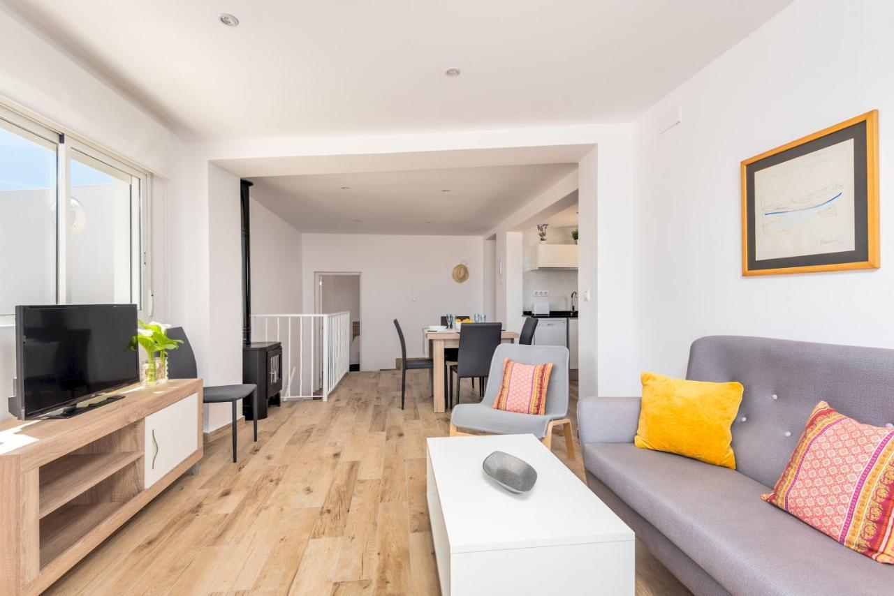 Apartment 5 Soles 3 Bedroom Apartment, Santandria *