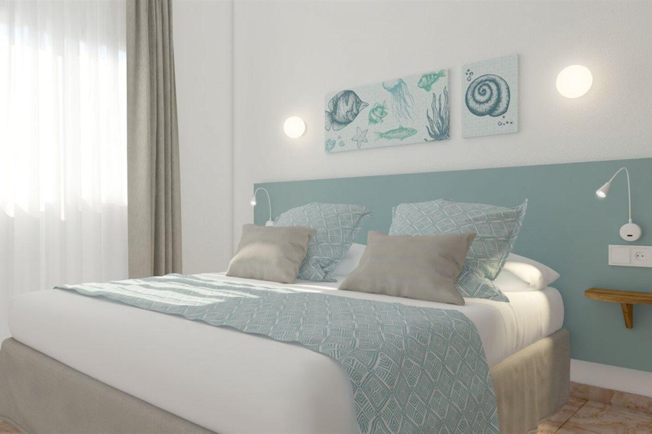 Aparthotel Pierre & Menorca Cala Blanes 3*