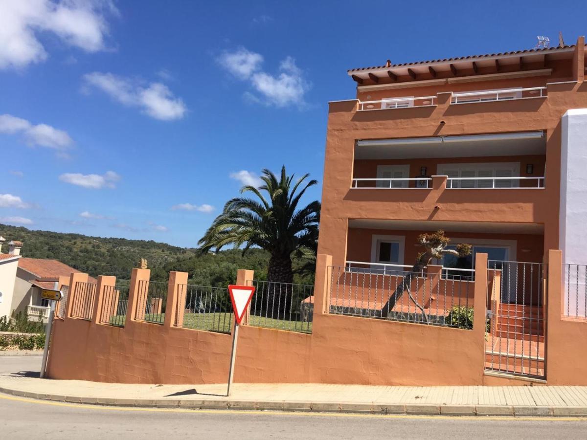 Apartamento By The Sea; With A Private Garden Son Bou