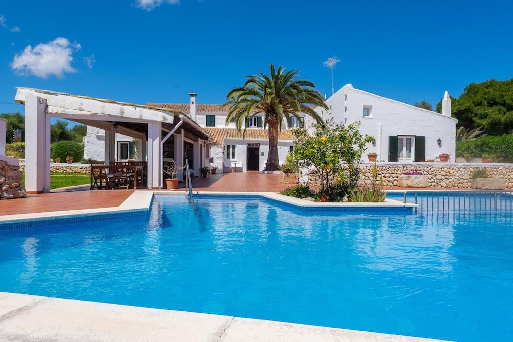 Binissafullet Vell Hotel