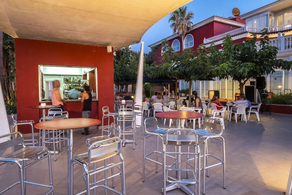 Apartahotel Hg Jardin De Menorca