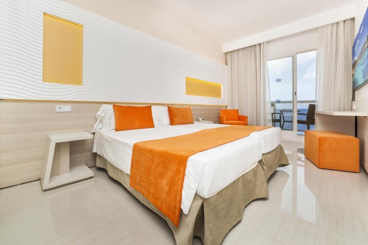 Globales Almirante Farragut Cala'N Blanes (Menorca)