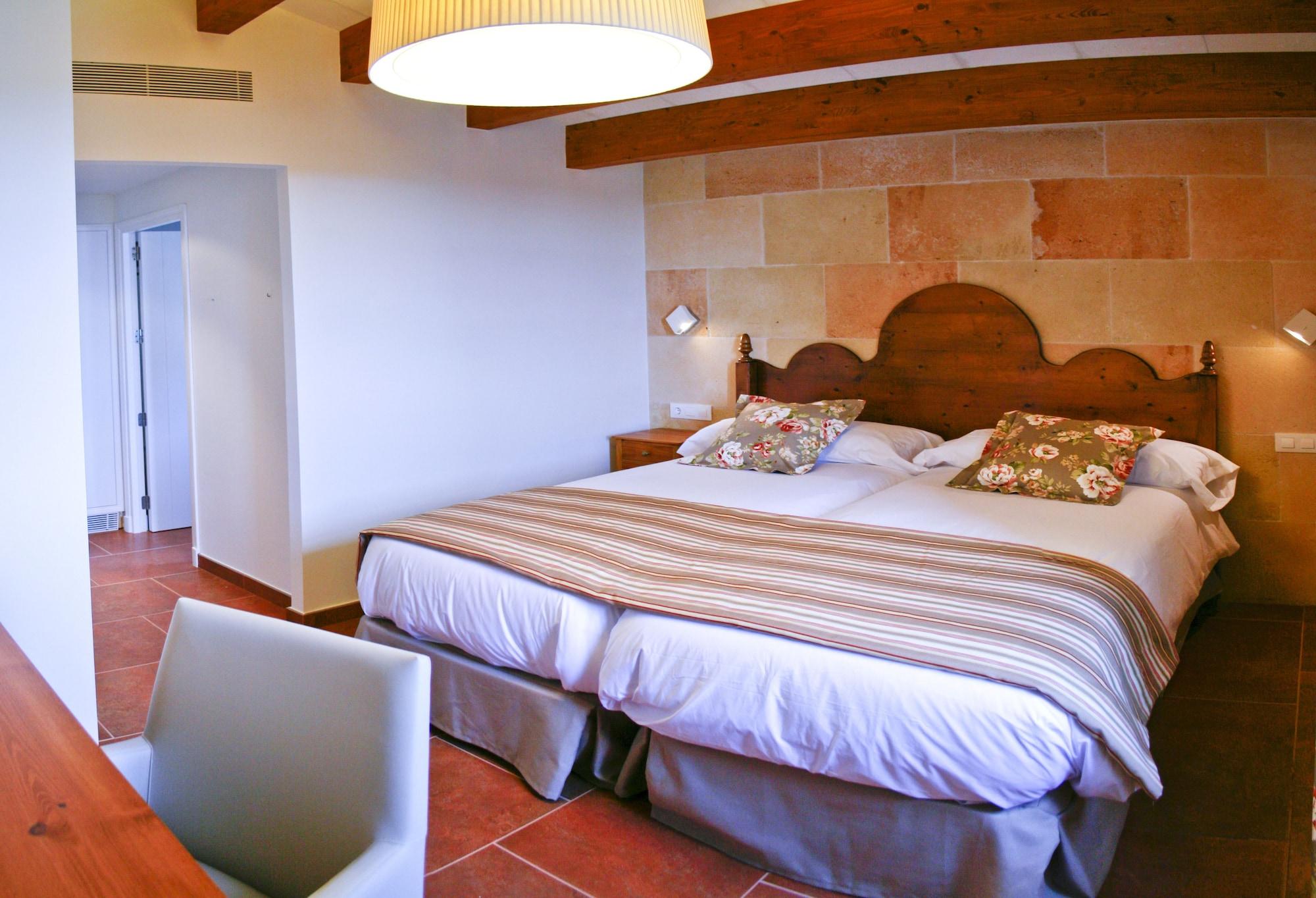 Rural Binigaus Vell Hotel Es Migjorn Gran