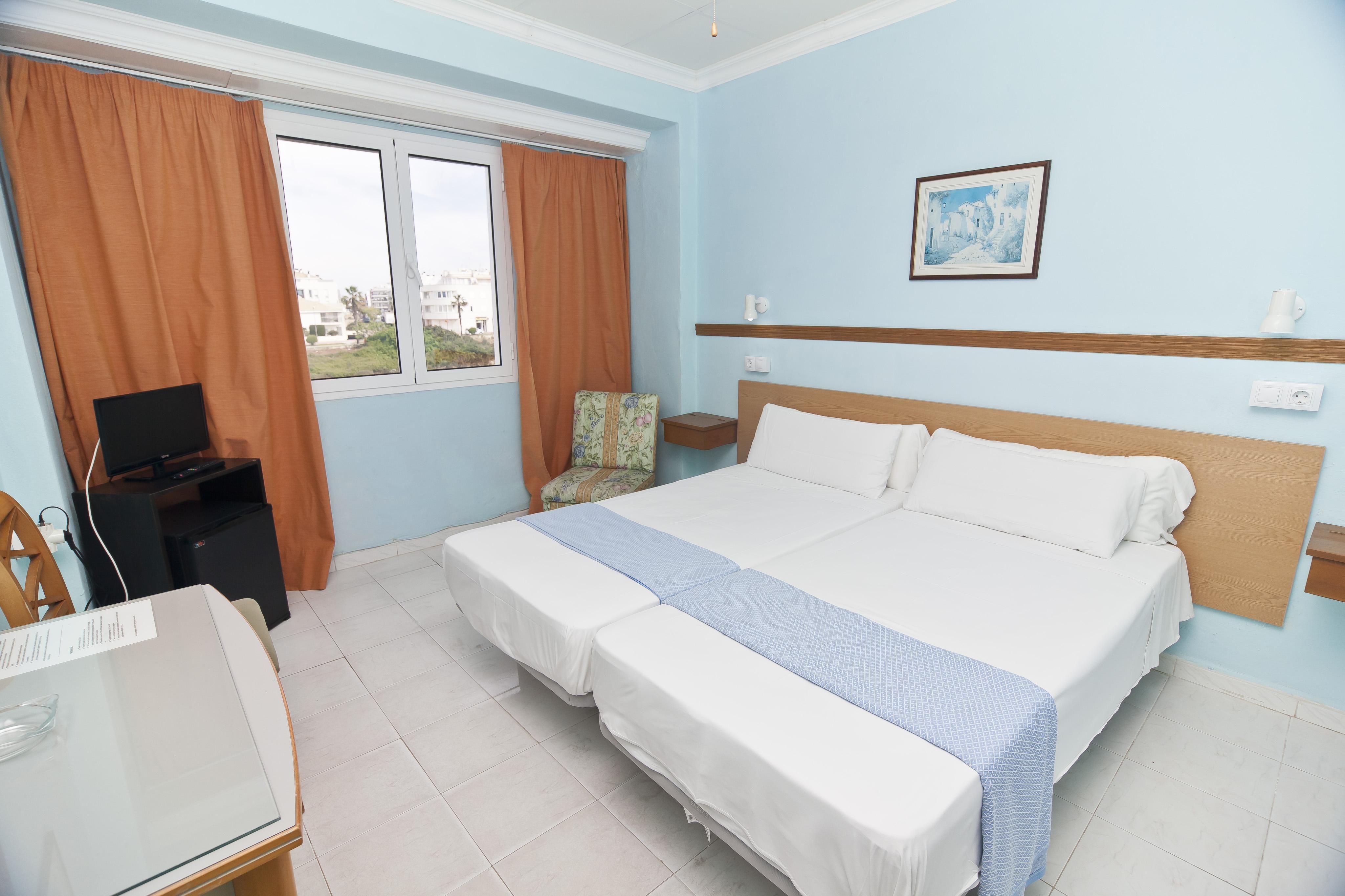 Hotel Cala Bona Y Mar Blava