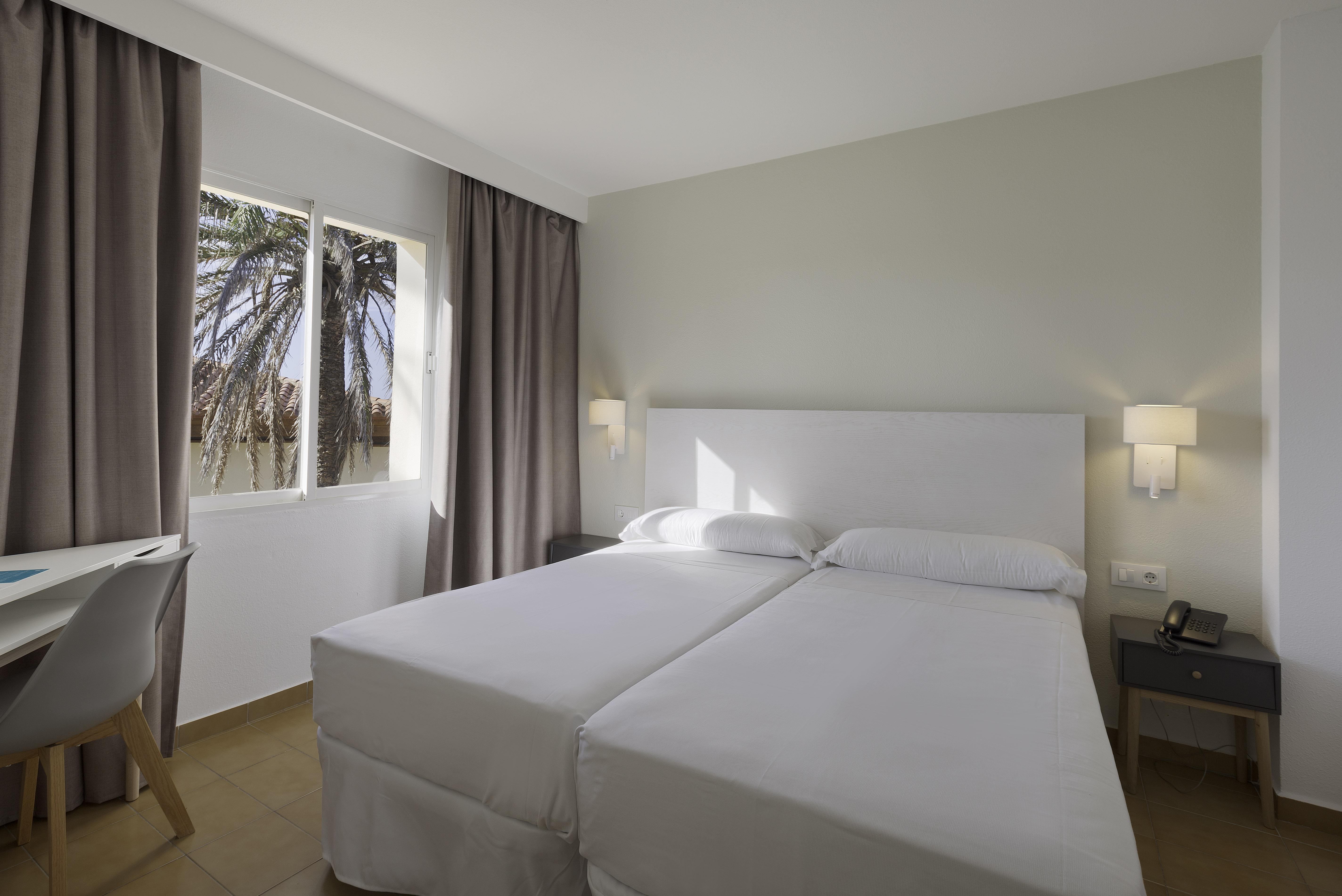 Aparthotel Aluasun Mediterraneo 3*