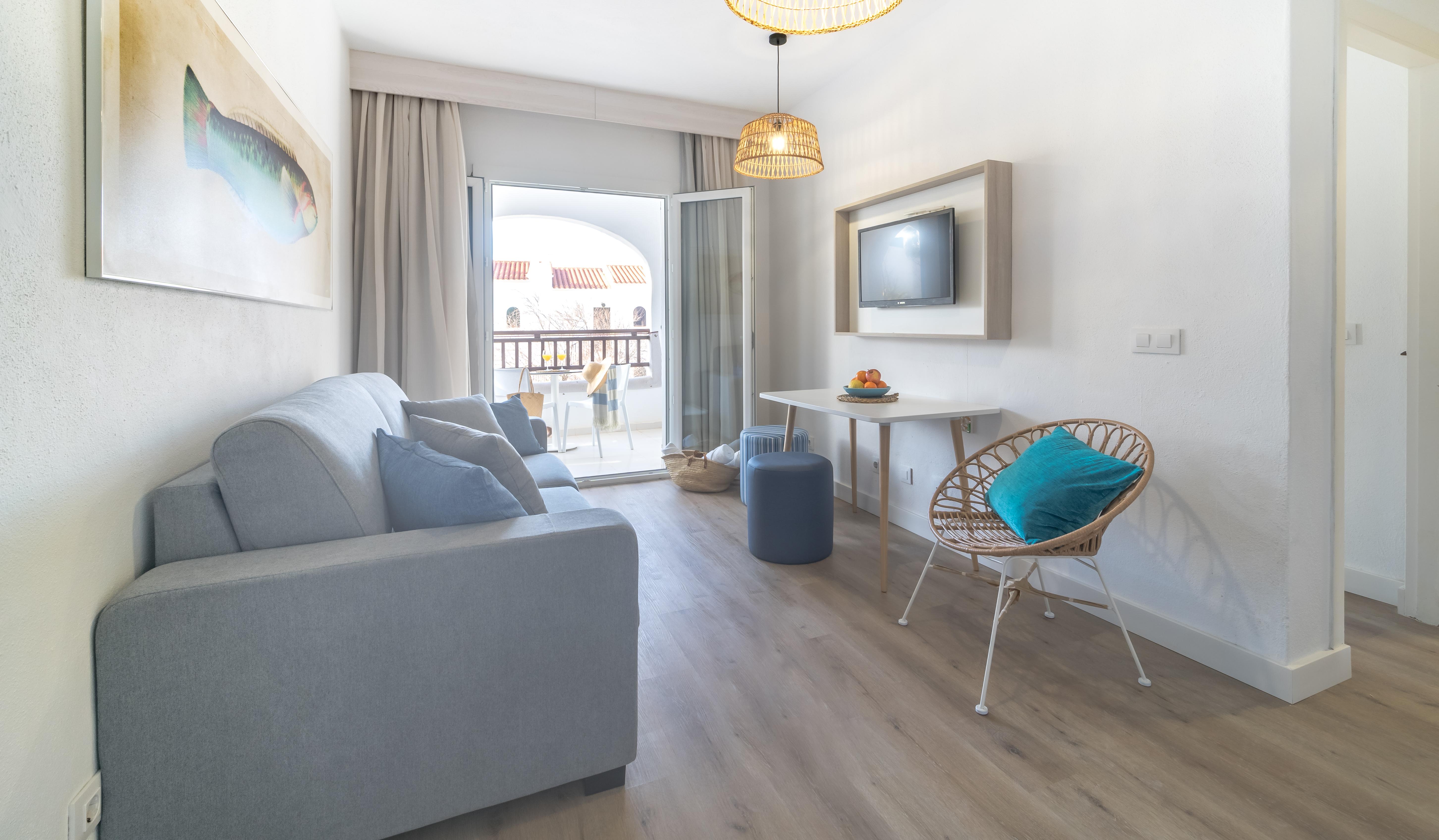 Fergus Club Carema Splash 4*