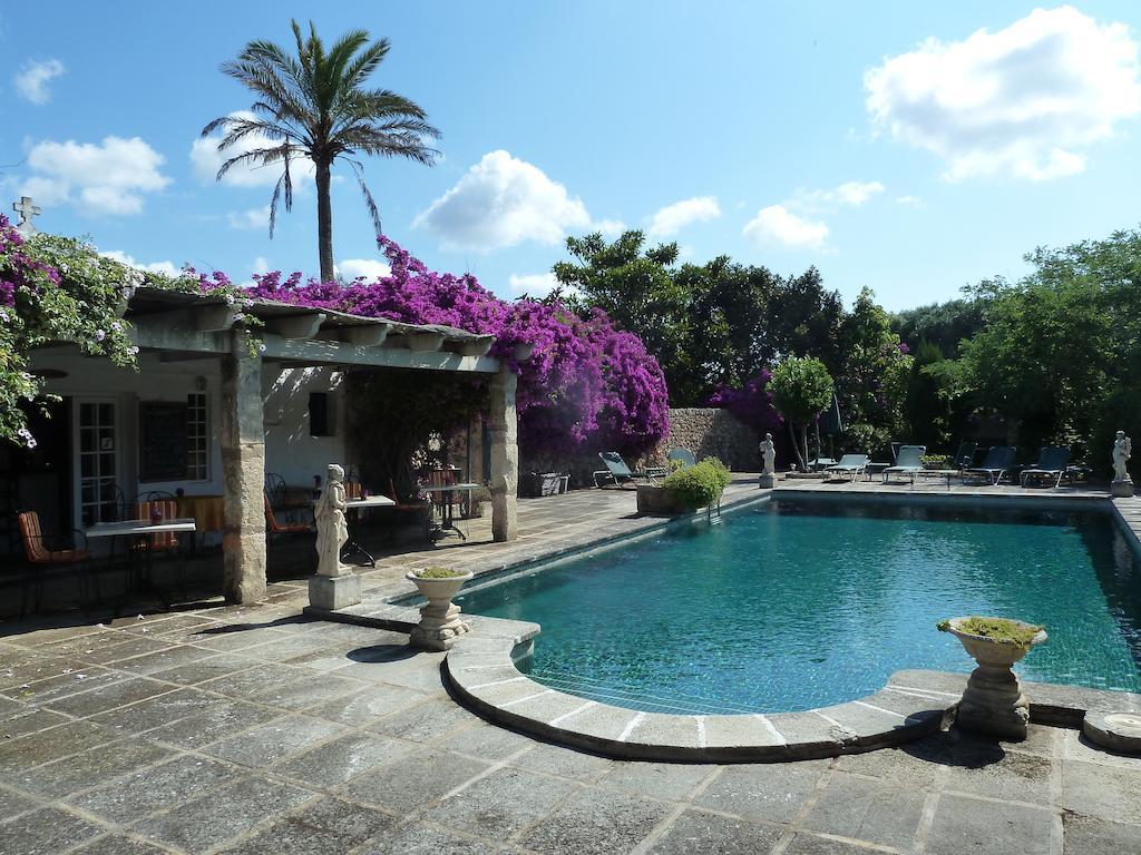 Rural Biniarroca - Adults Only