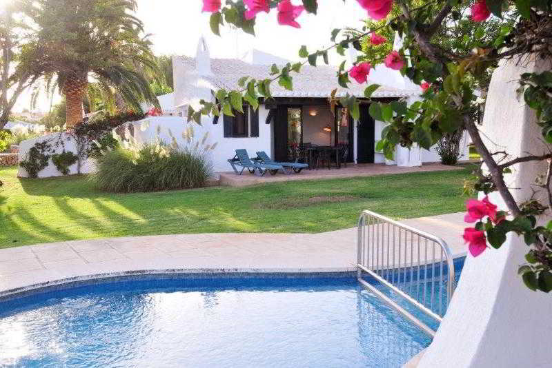 Complejo Piscina 2* Binisafua