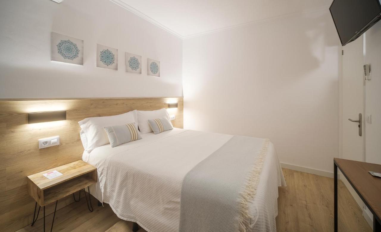 Hostel Hostal Menurka *