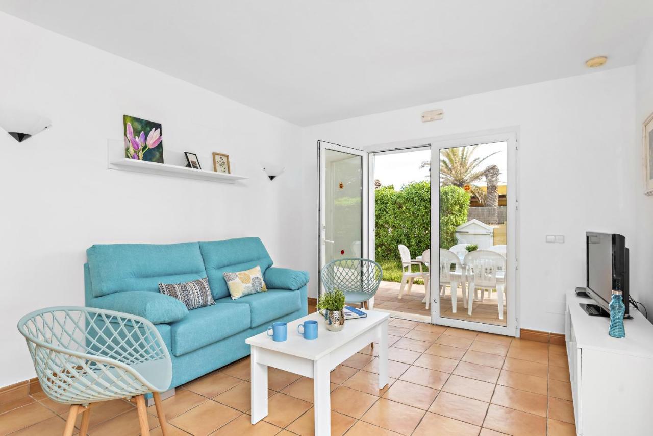 Marta 3 Bedroom Villa, Cala Blanca Villa