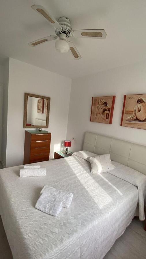 Con Encanto En Residencial Con Piscina Apartment *
