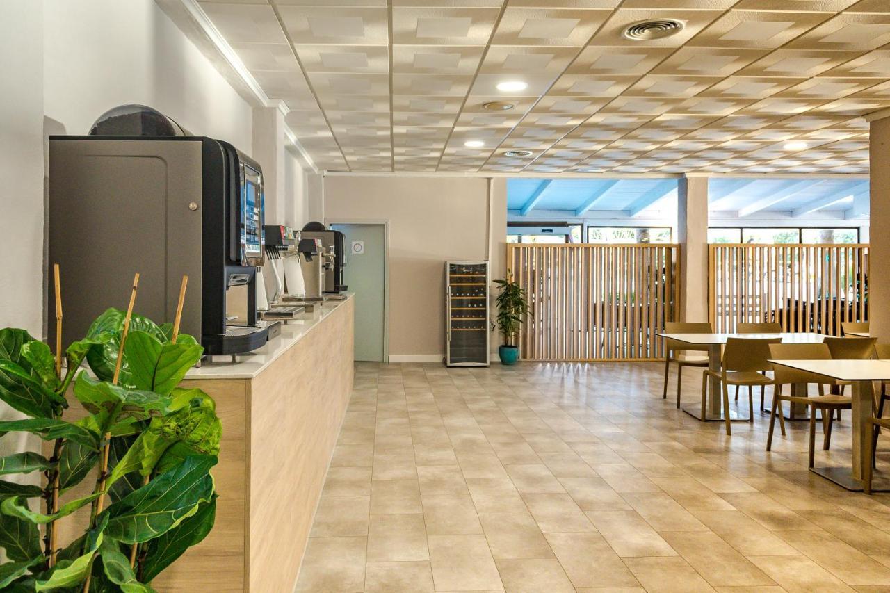Aparthotel Fergus Club Carema Splash 4*