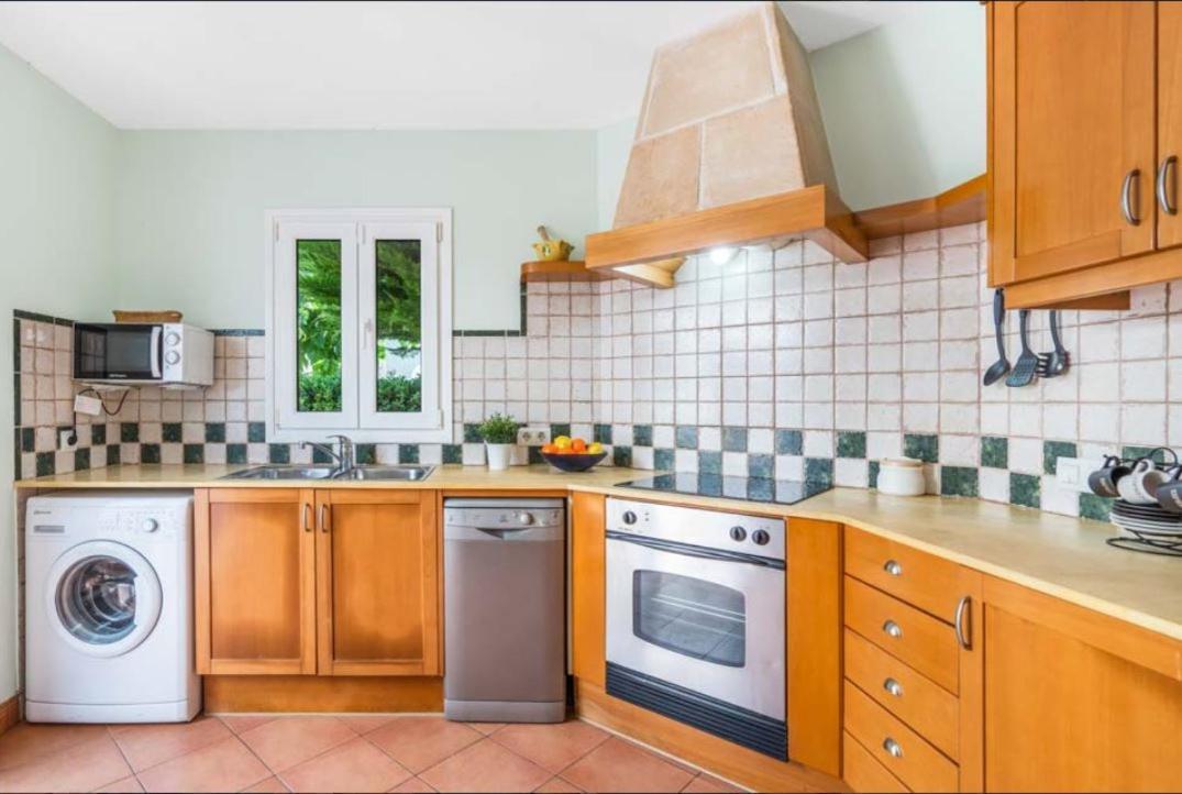 Holiday home Flores Calan Blanes Cala'N Blanes (Menorca)