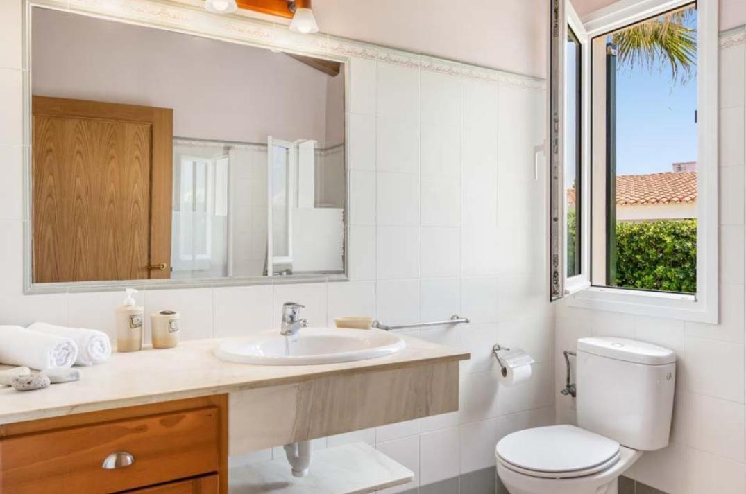 Flores Calan Blanes Holiday home