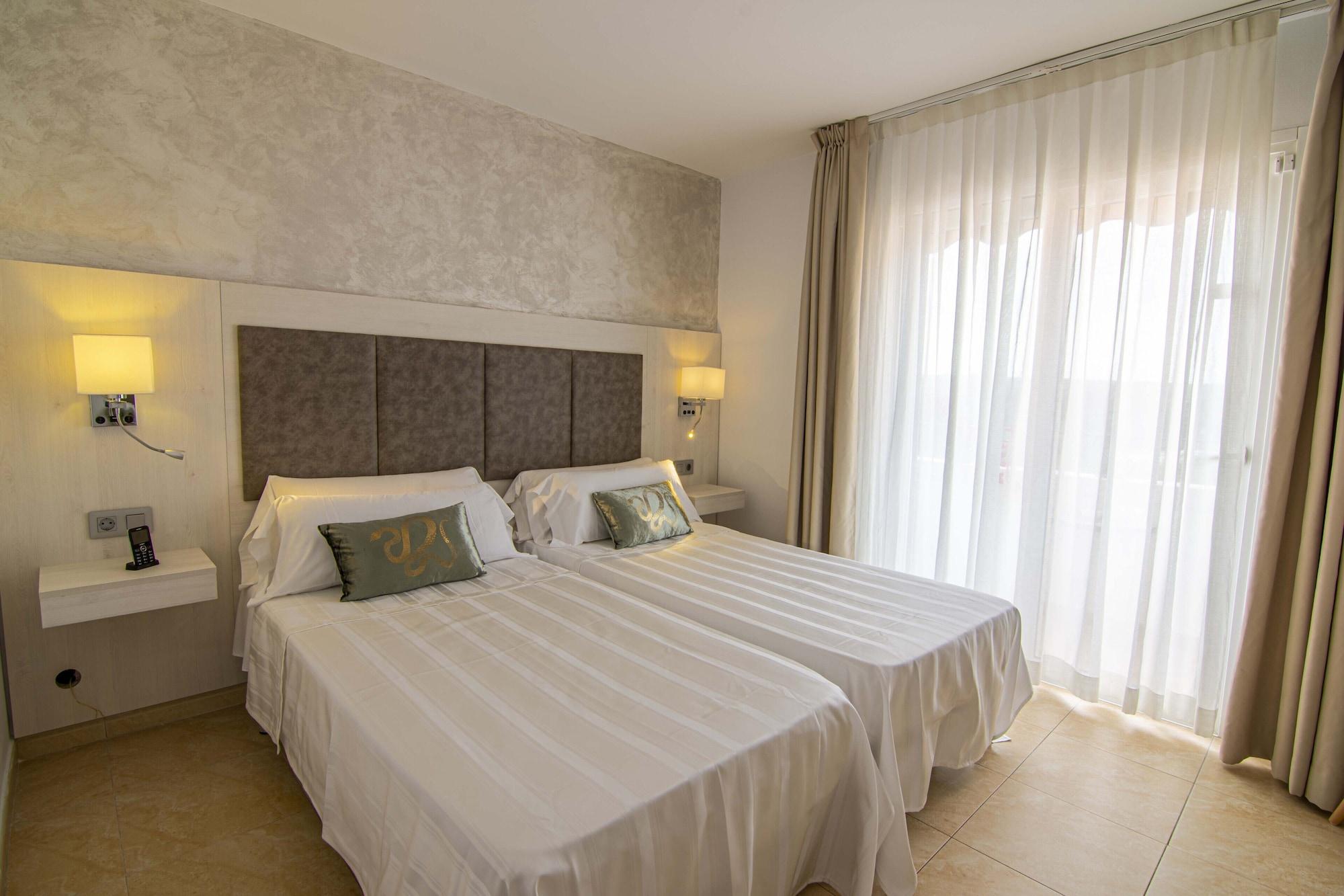 Hotel Sa Barrera - Adults Only 3*