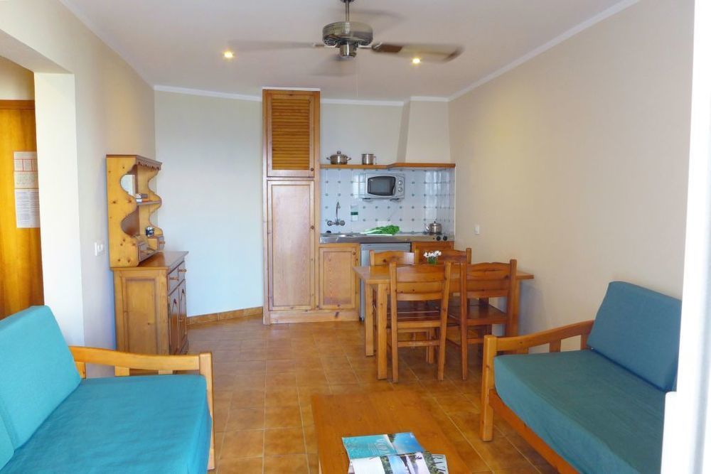 Apartahotel Blancala Cala Blanca (Menorca)
