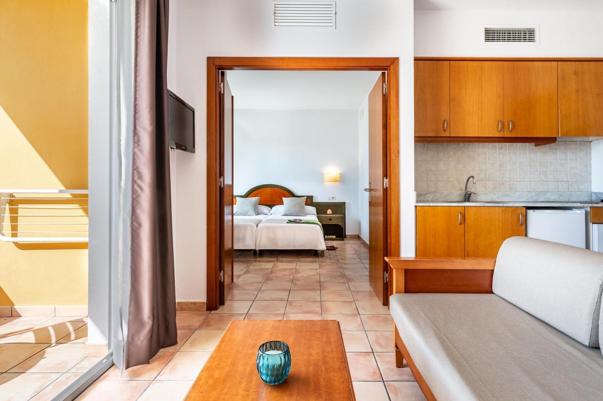 Menorca Blanc Palace Apartahotel 4*