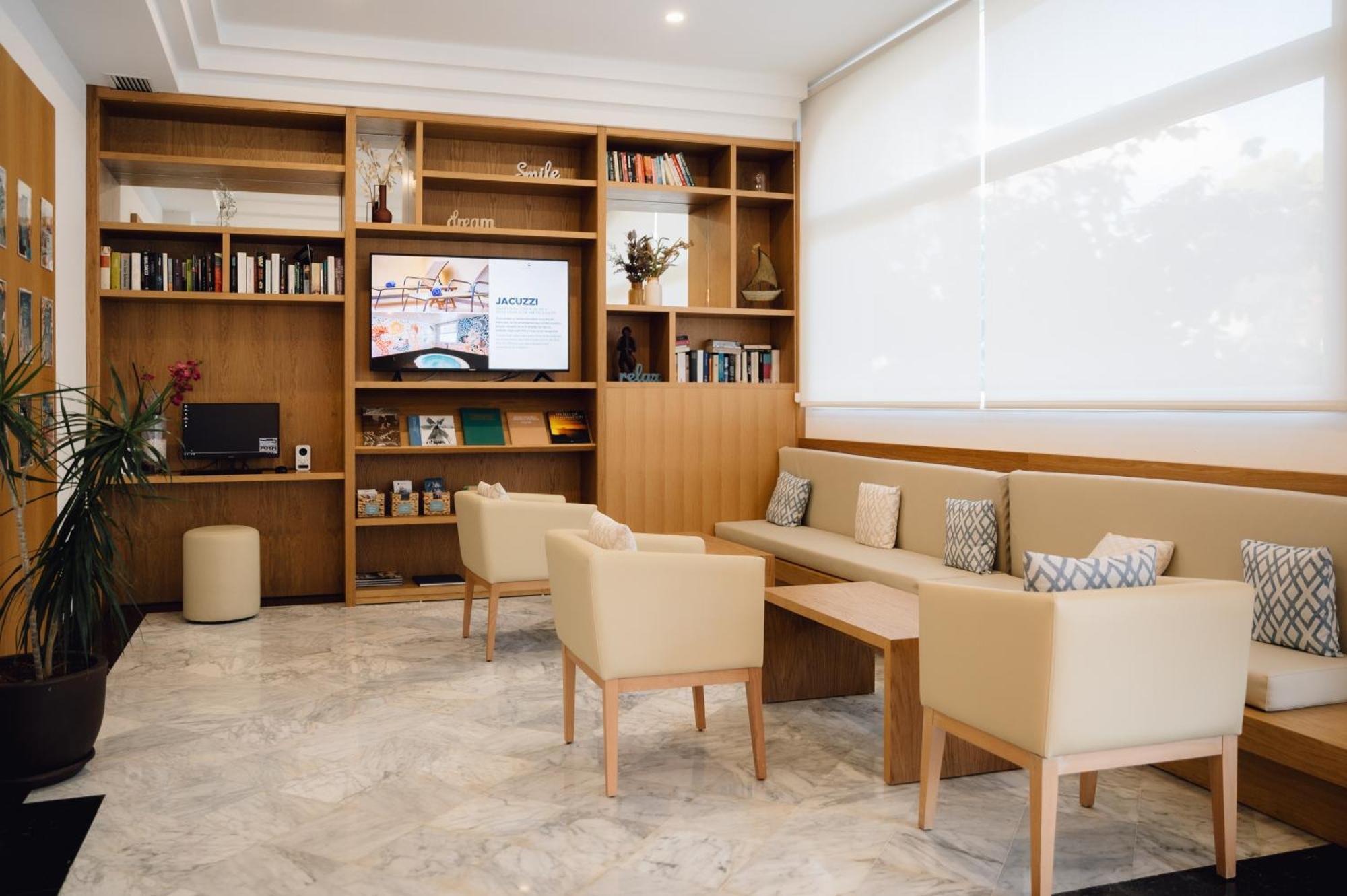 Aparthotel Comitas Floramar