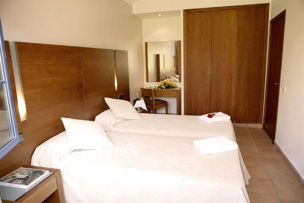 Marsenses Paradise Club Aparthotel Cala'N Bosch (Menorca)