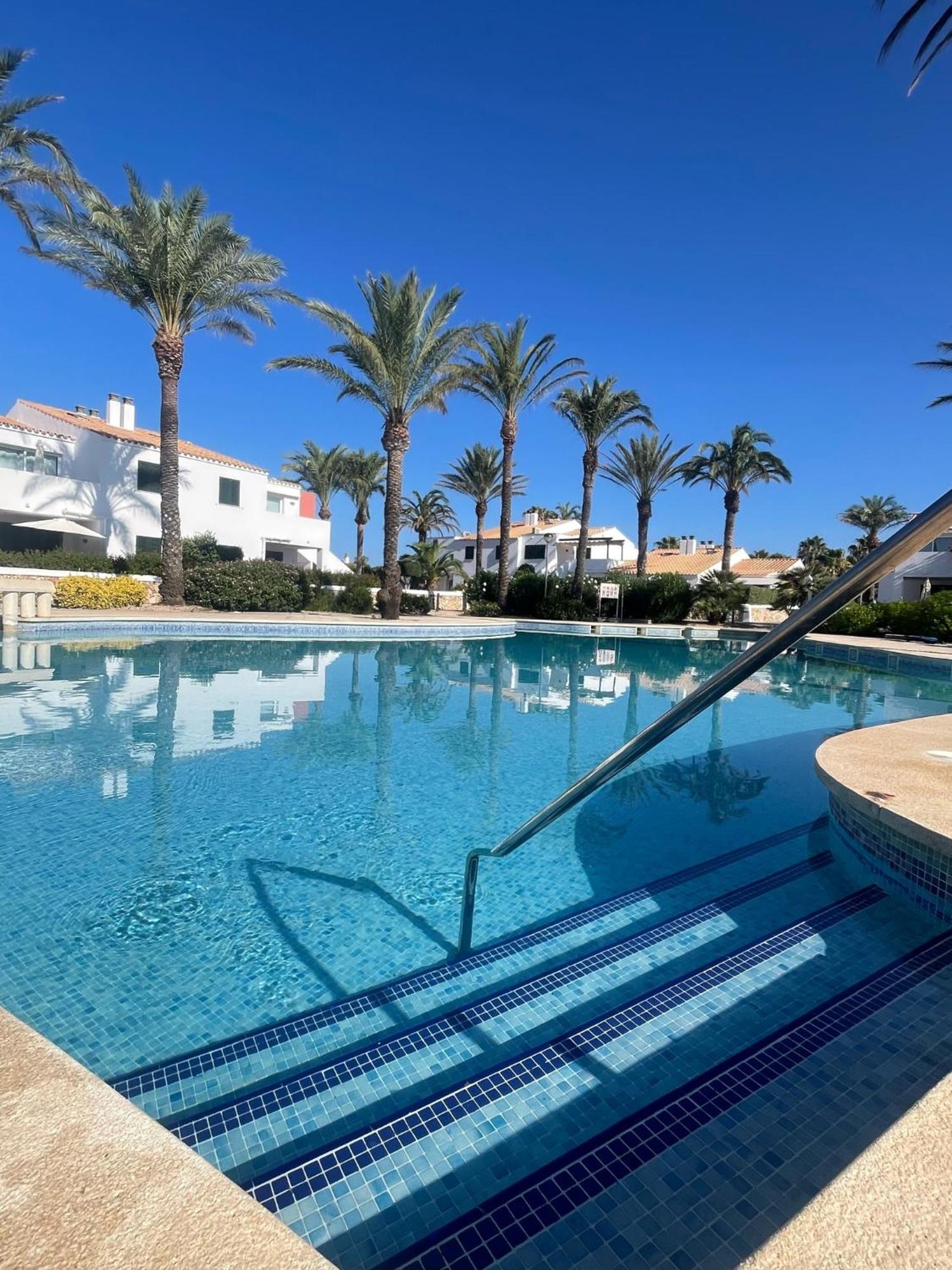 Vicent.- A Pie De Piscina Apartment