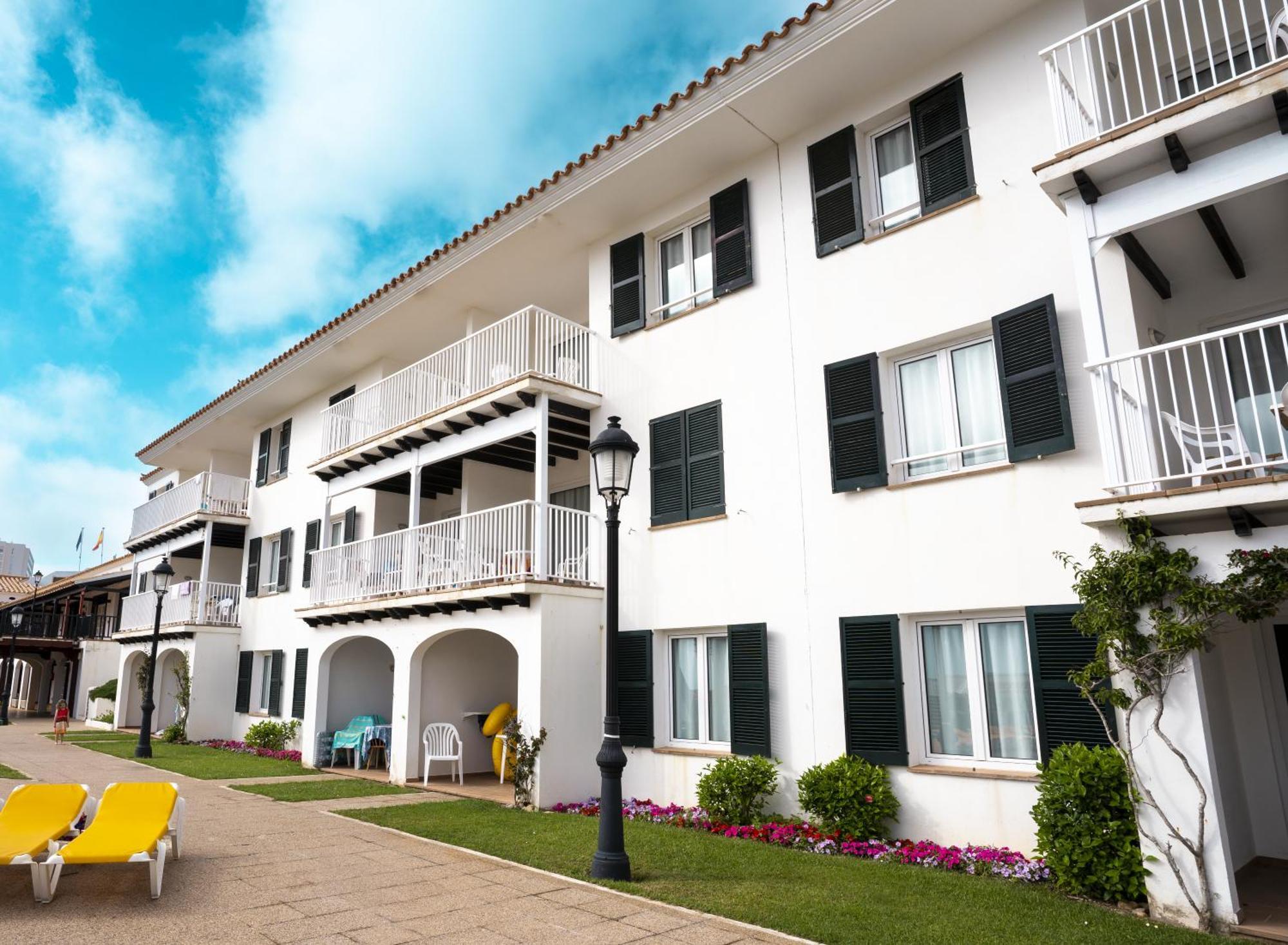 Seth Isla Paraiso Aparthotel 3*