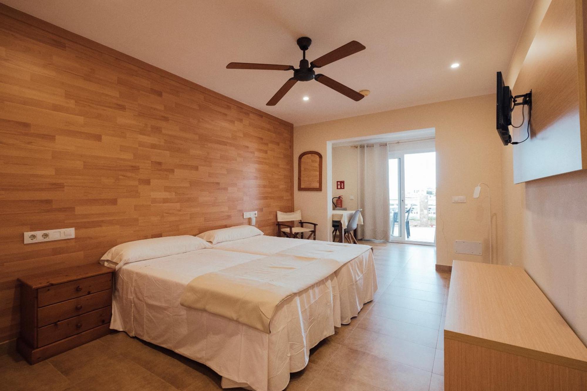 Apartahotel Blancala Cala Blanca (Menorca)