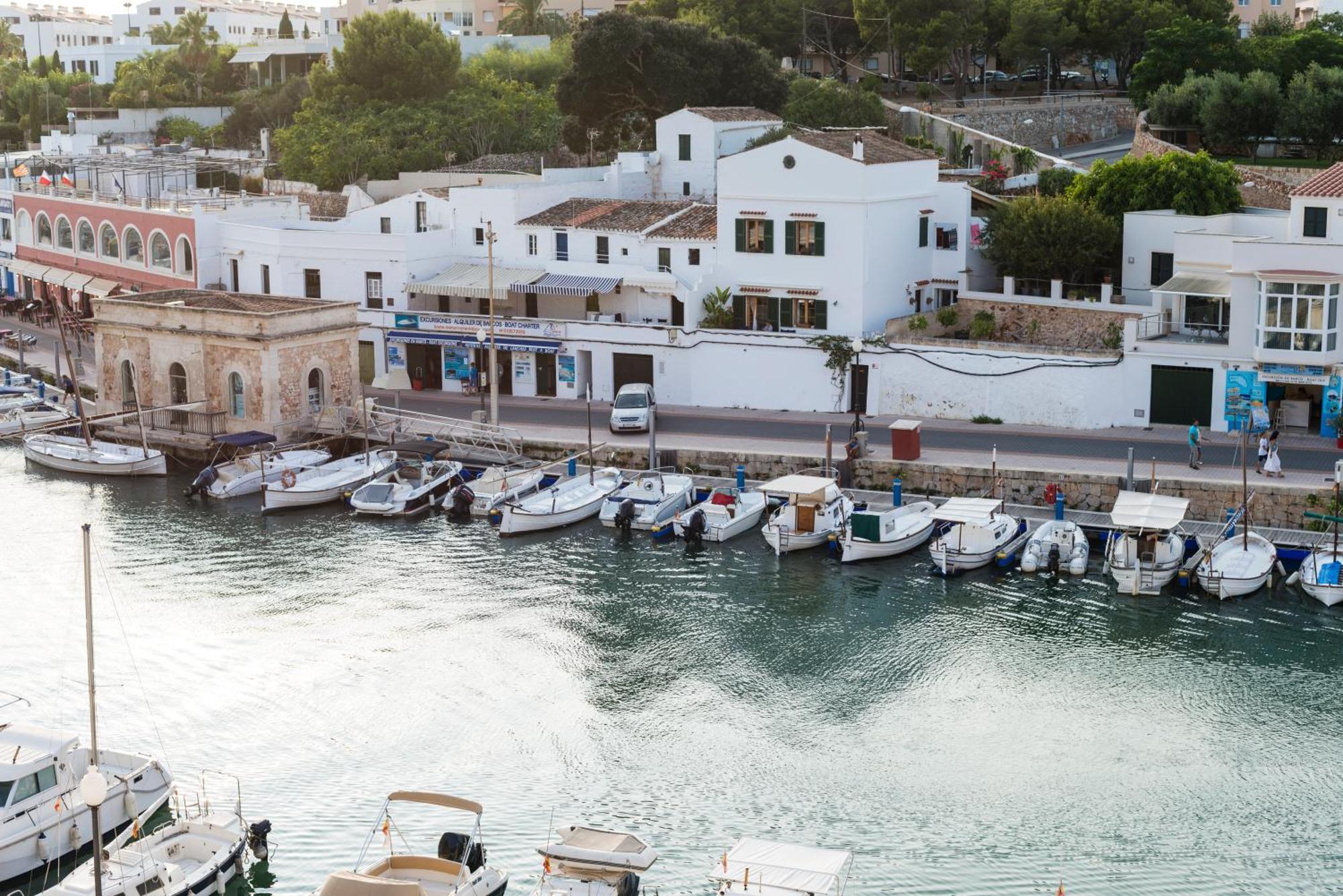 Apartchalet Elvira. E Holiday home Son Carrio (Menorca)