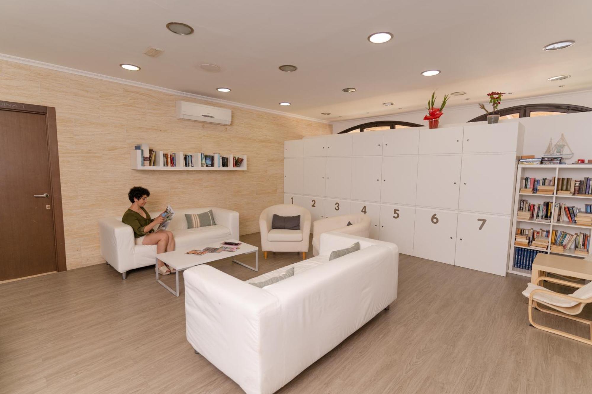 Royal Life Aparthotel