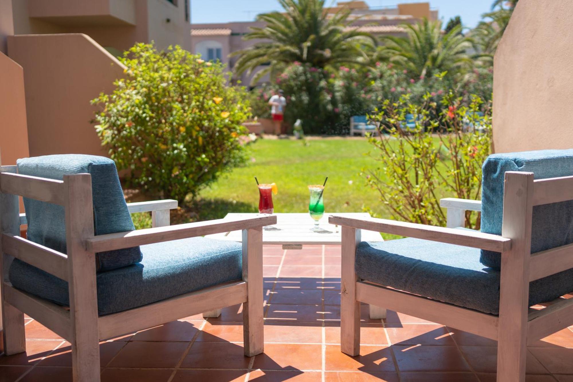 Aparthotel Royal Life