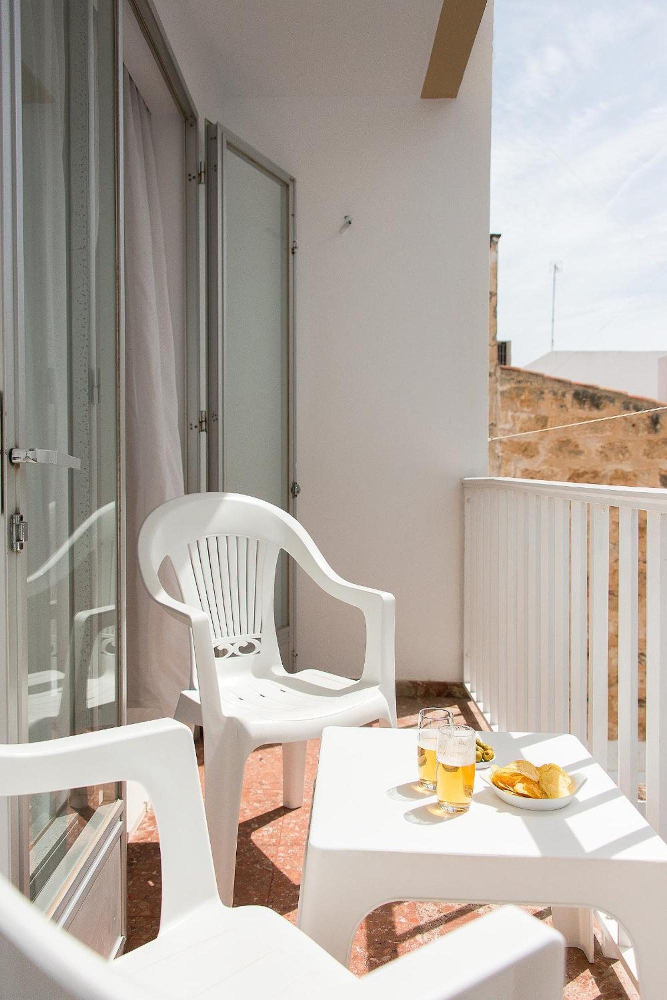 Hostel Hostal Menurka