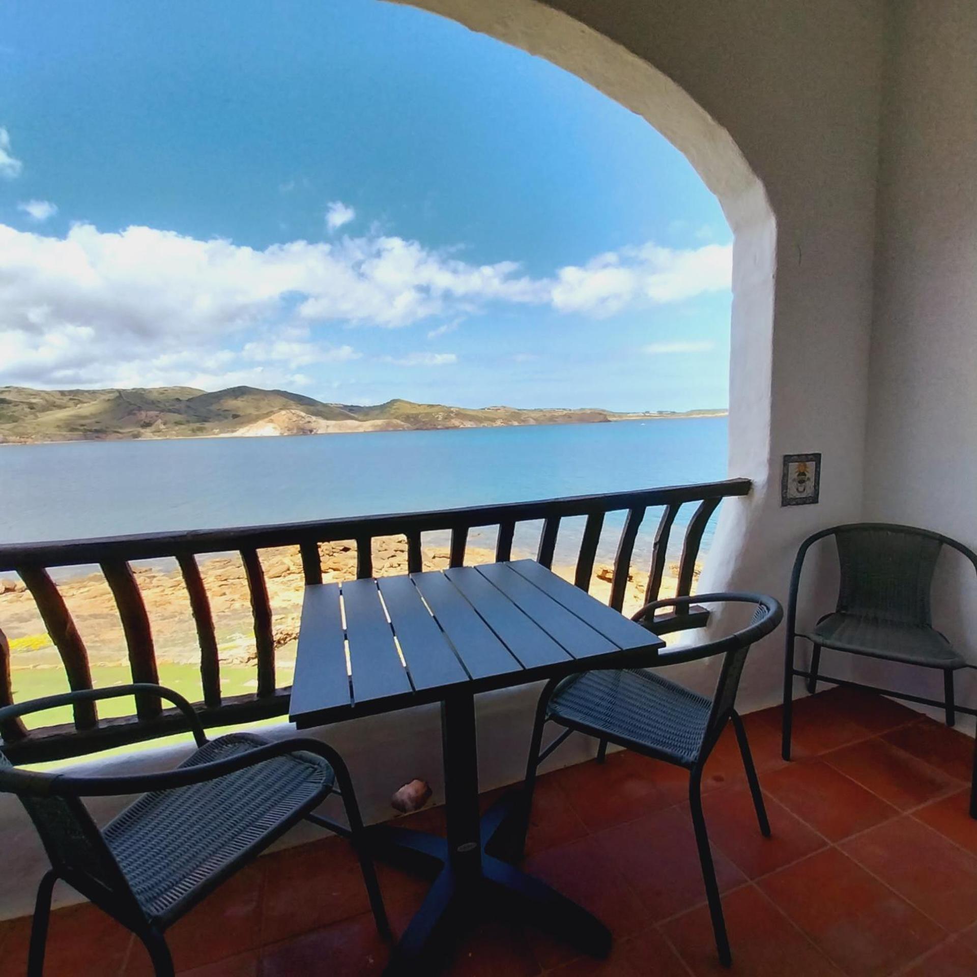 Apto Poblet By Menorcahost - Vistas Unicas Al Mar En Playas De Fornells