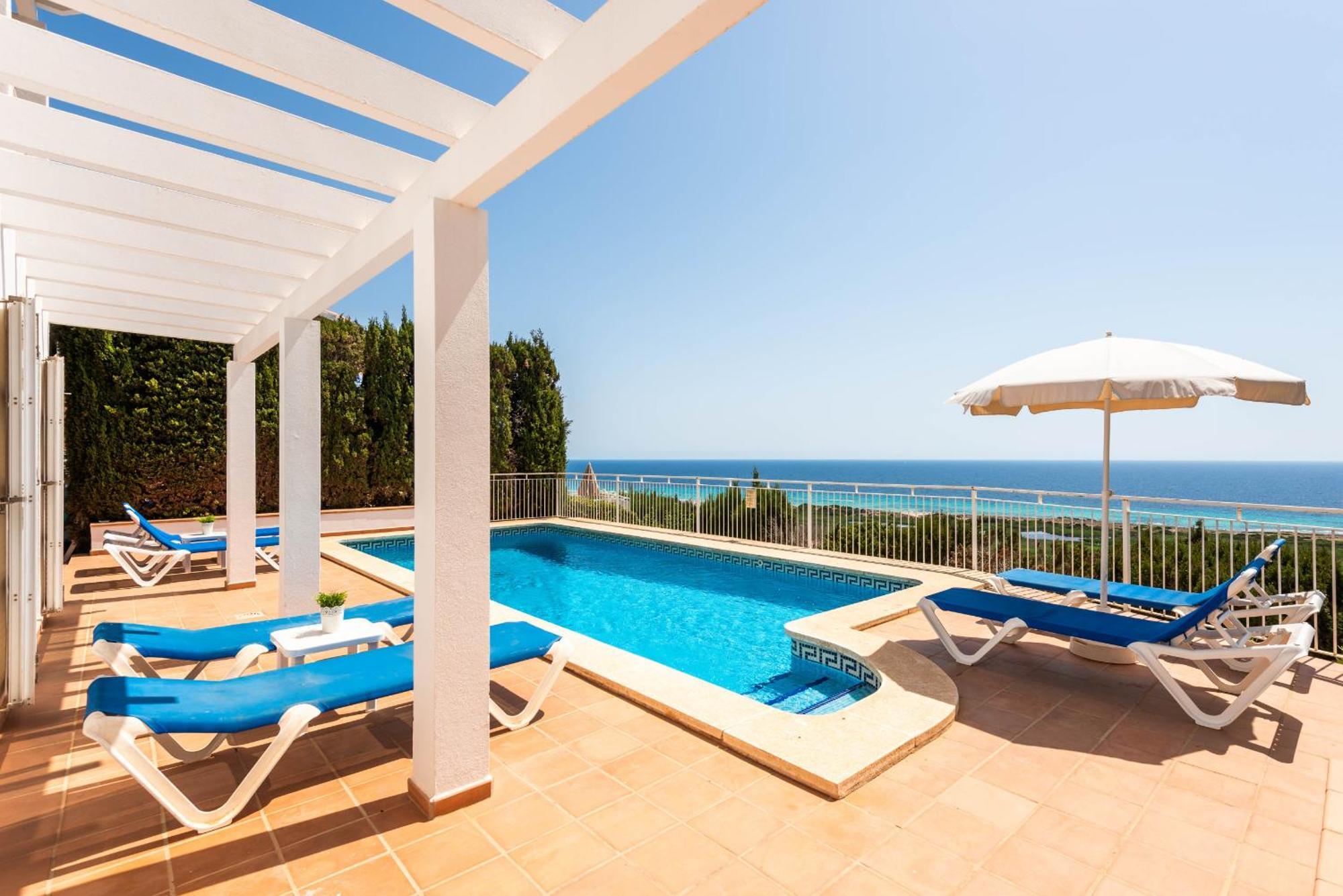 Romani Villa Son Bou