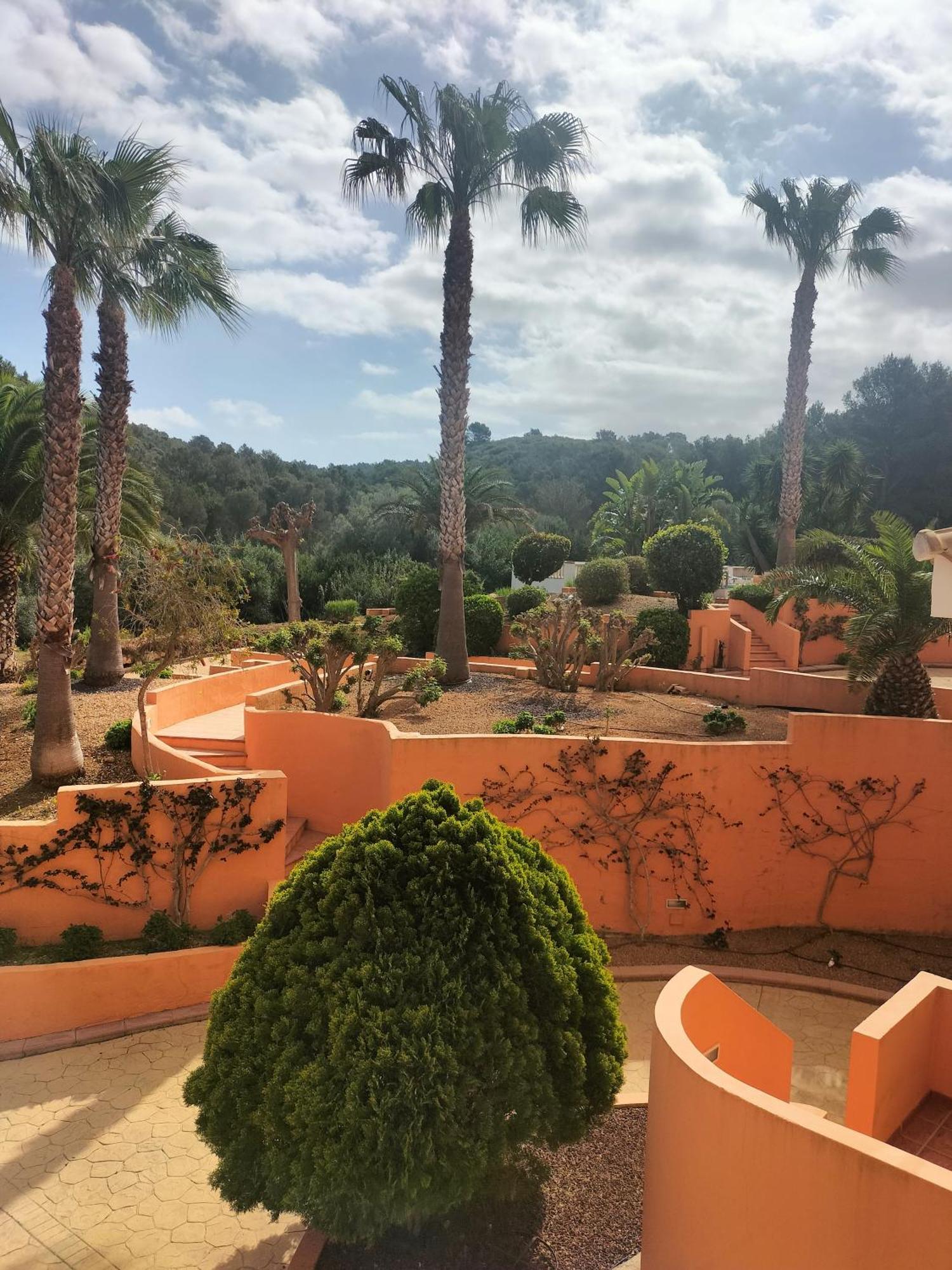By The Sea; With A Private Garden *