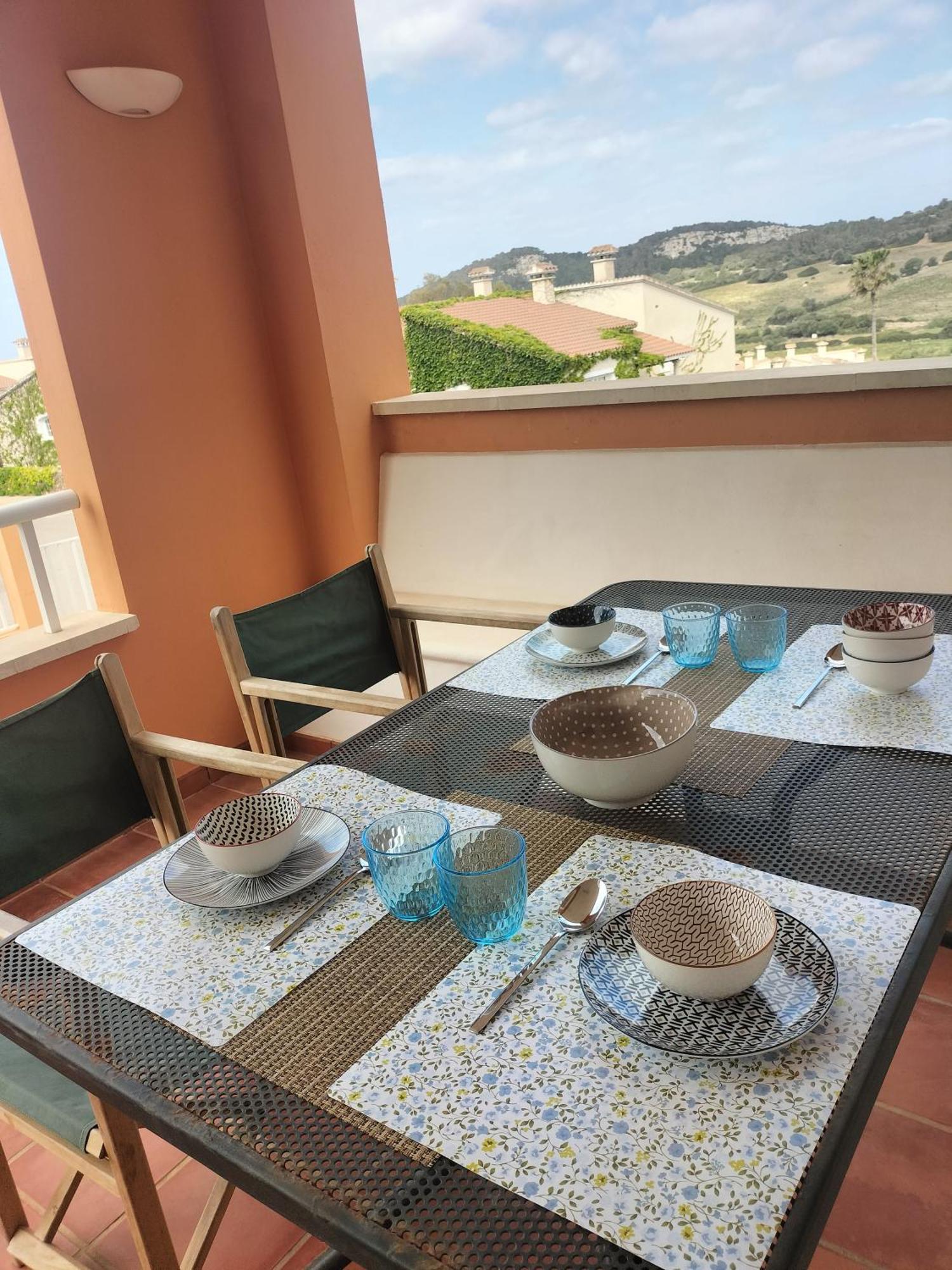 Apartamento By The Sea; With A Private Garden *