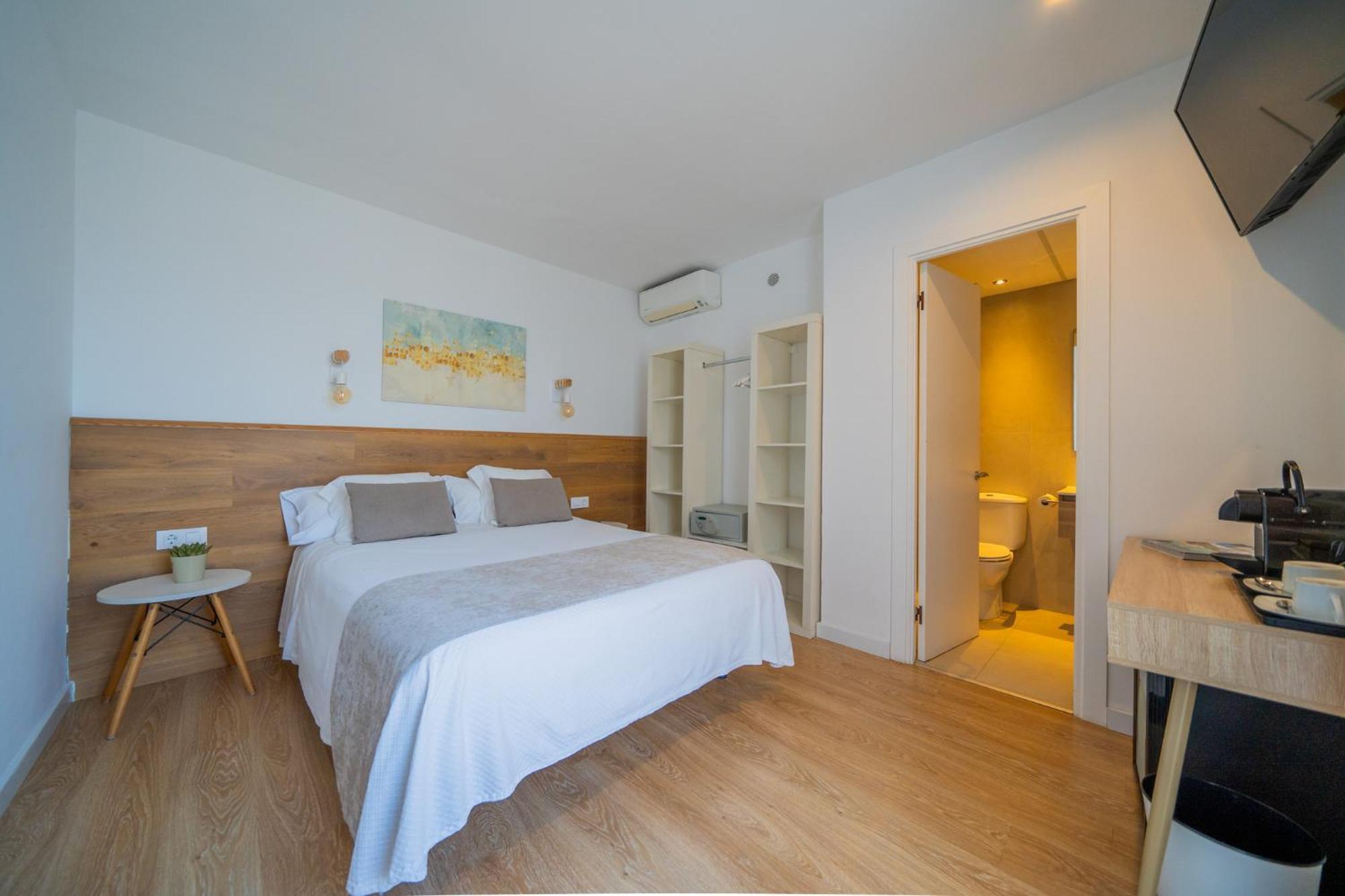 Hostel Hostal Menurka Ciutadella (Menorca)