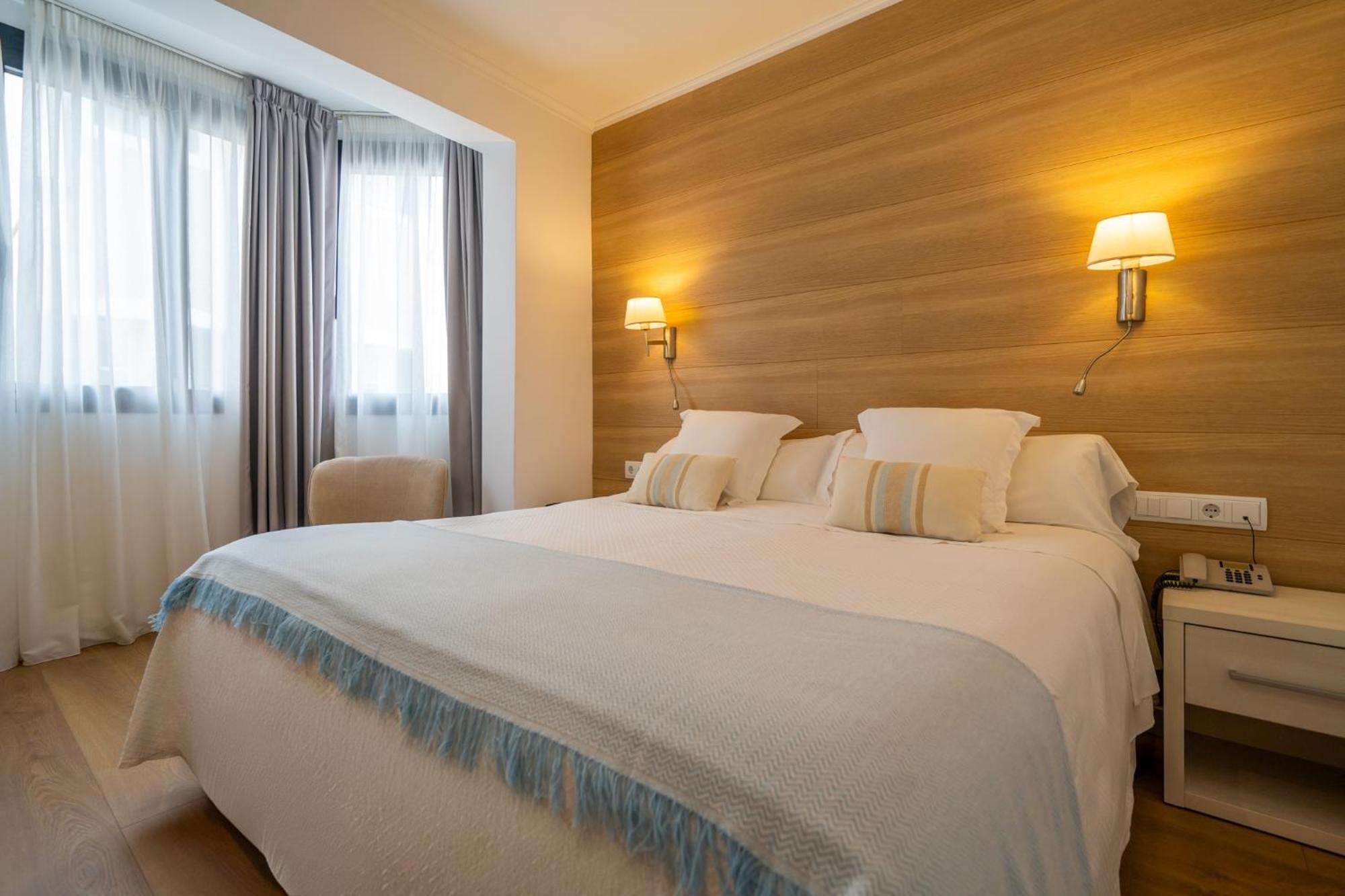 Hostel Hostal Menurka