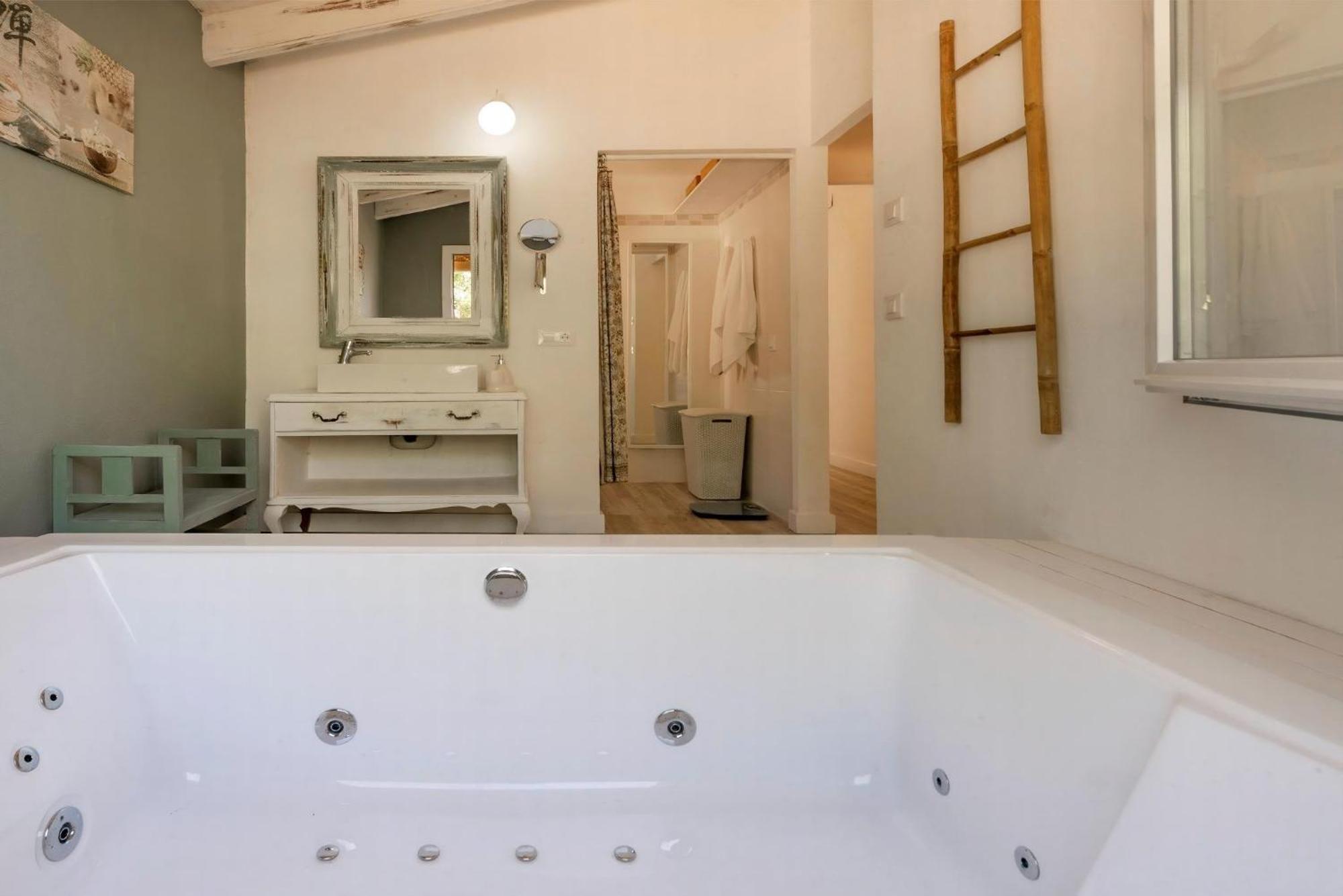Strandnahe German Mit Grosser Poolterrasse * Son Bou